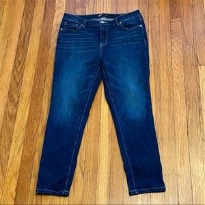 Simply Vera Vera Weng Denim Jeans. Size 8.